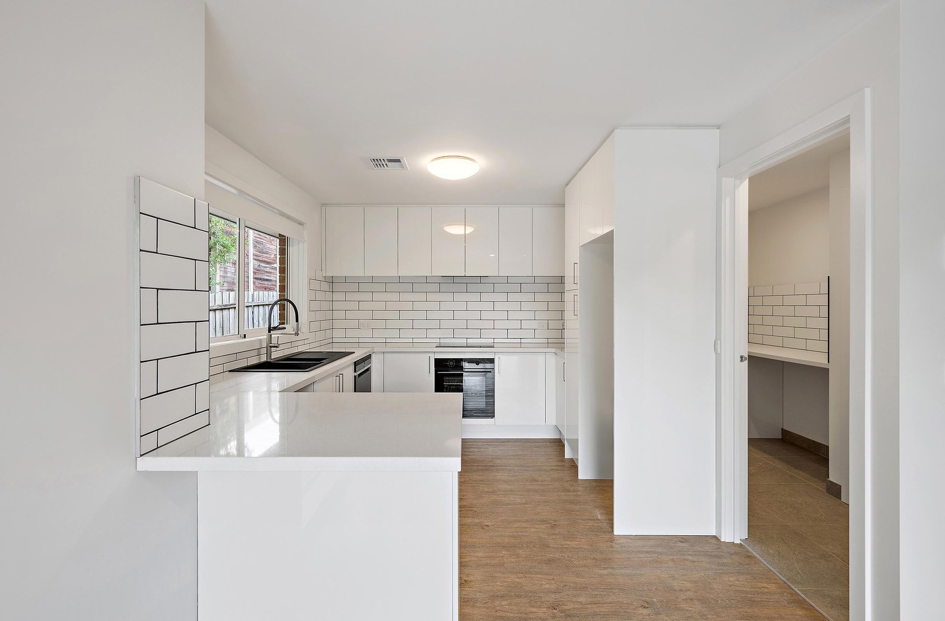 A/24 Zina Grove, Mooroolbark image 2