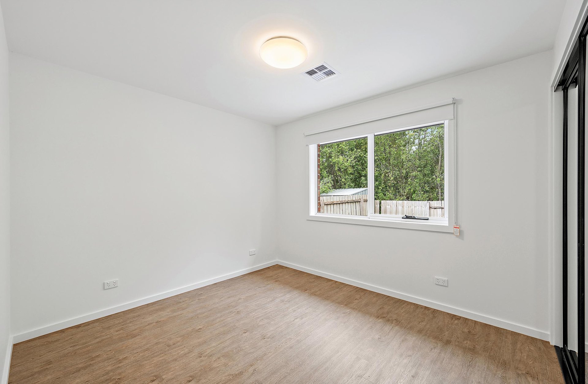 A/24 Zina Grove, Mooroolbark image 8