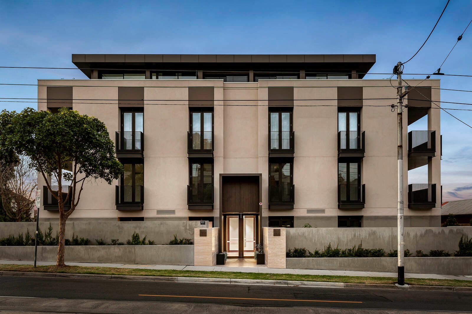 Property Gallery - Main Image