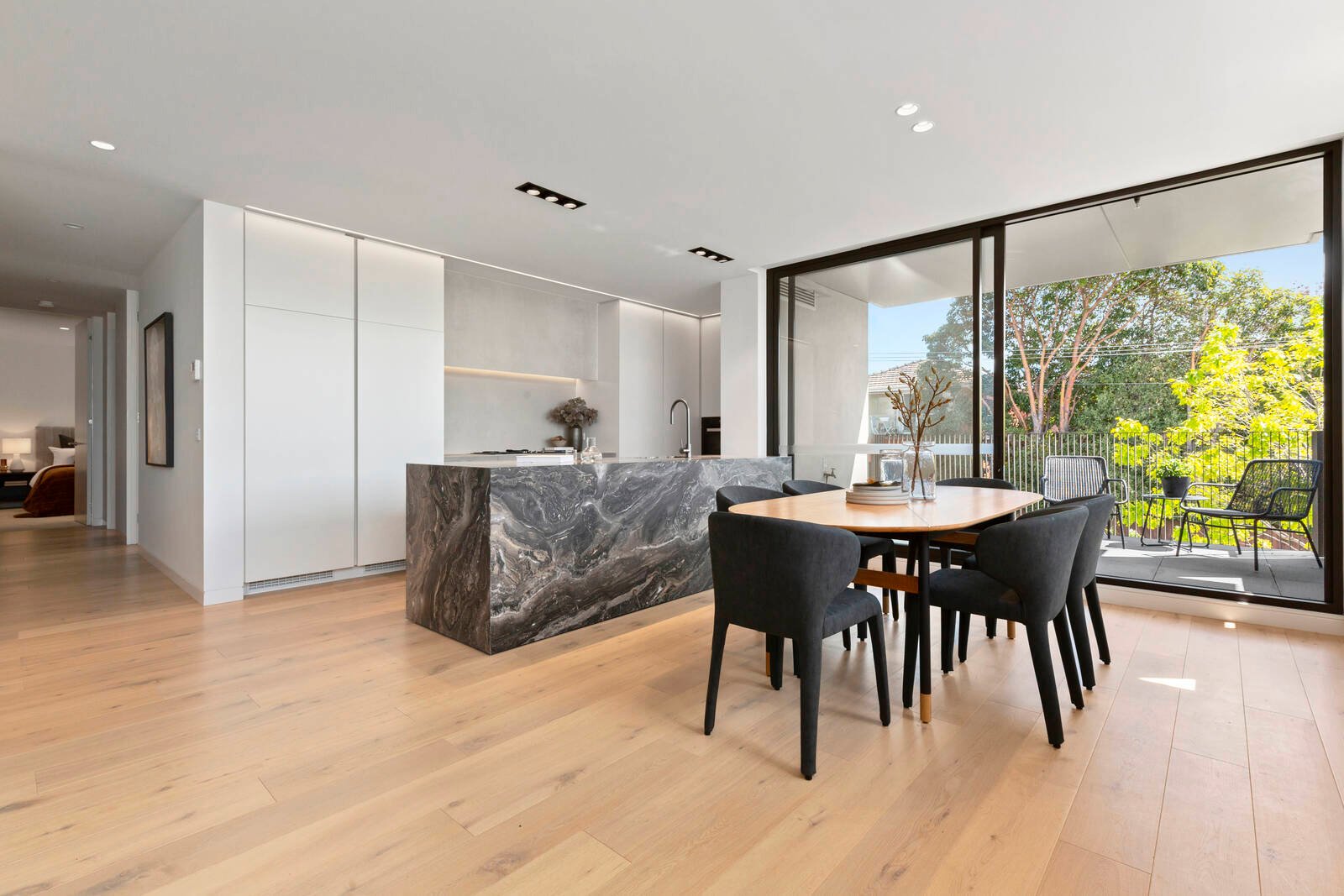 Property Gallery Thumbnail 3