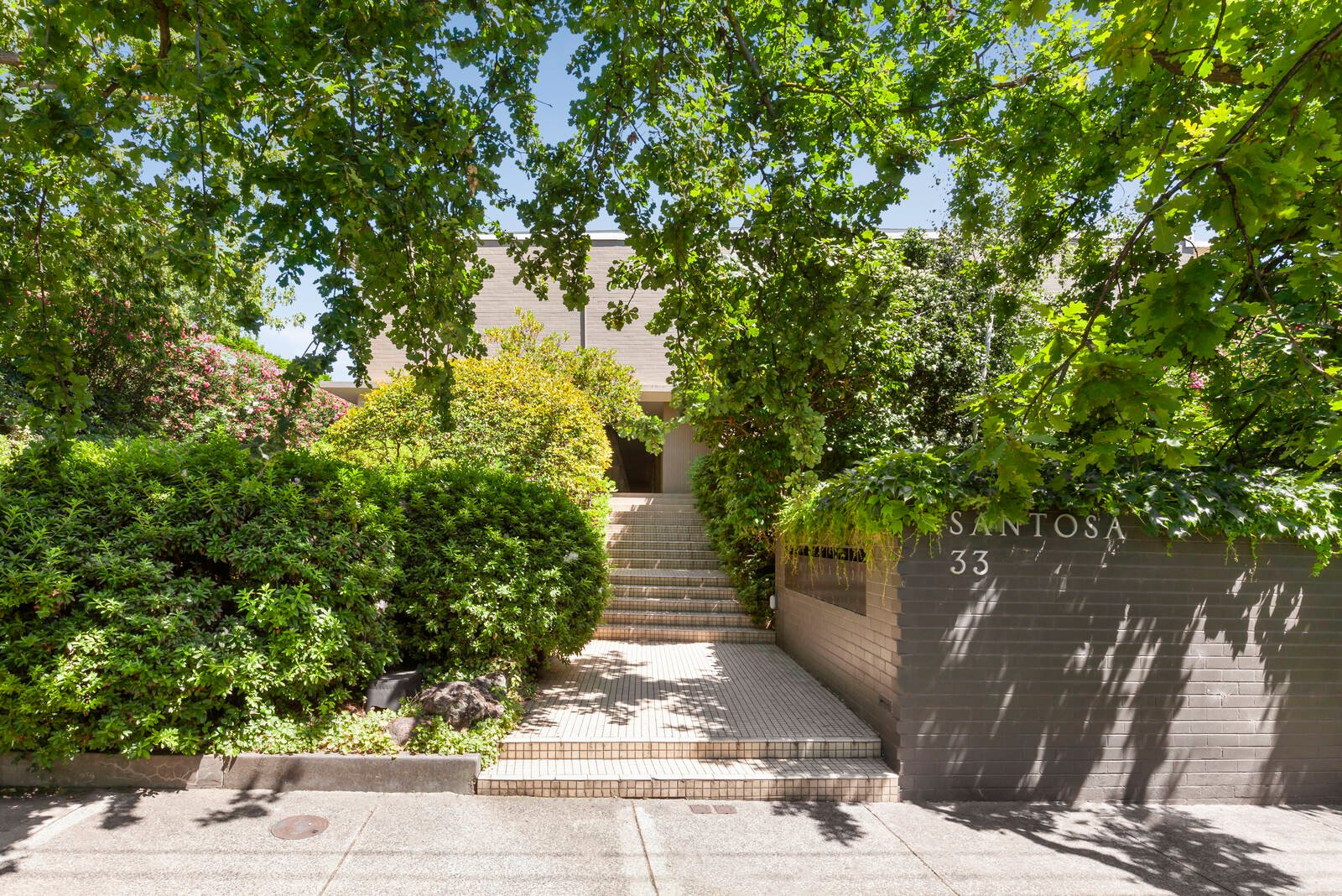 Property Gallery Thumbnail 2