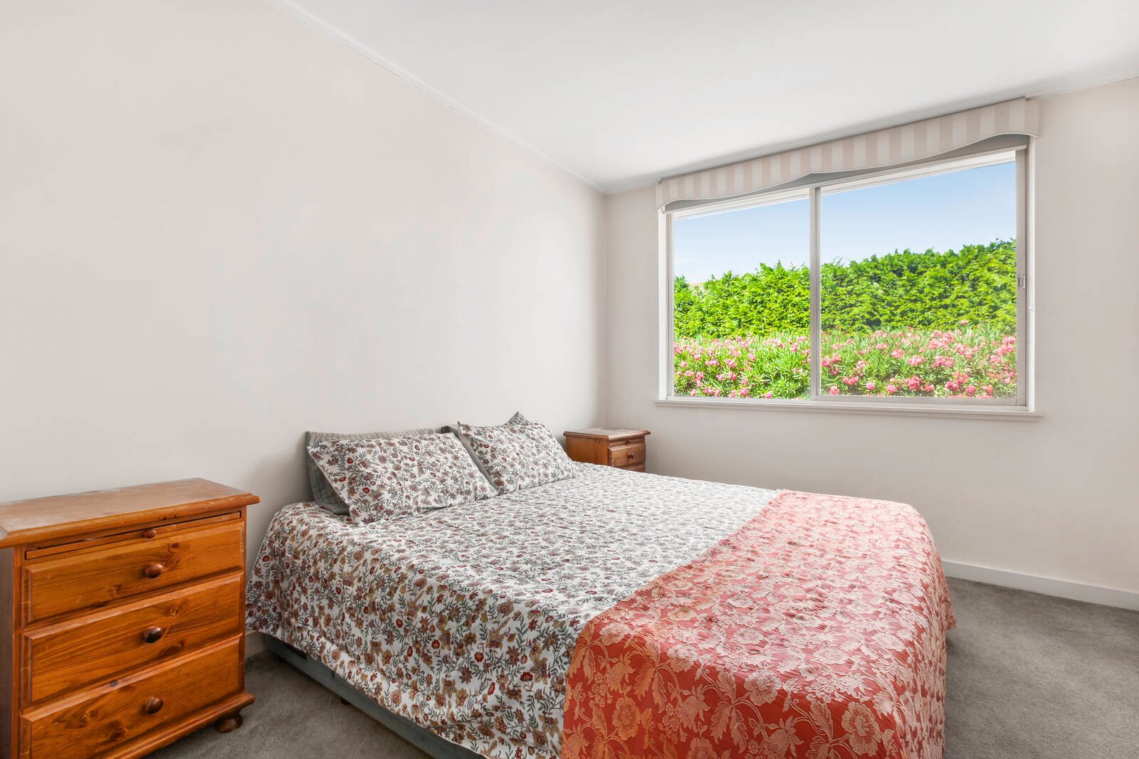 Property Gallery Thumbnail 6