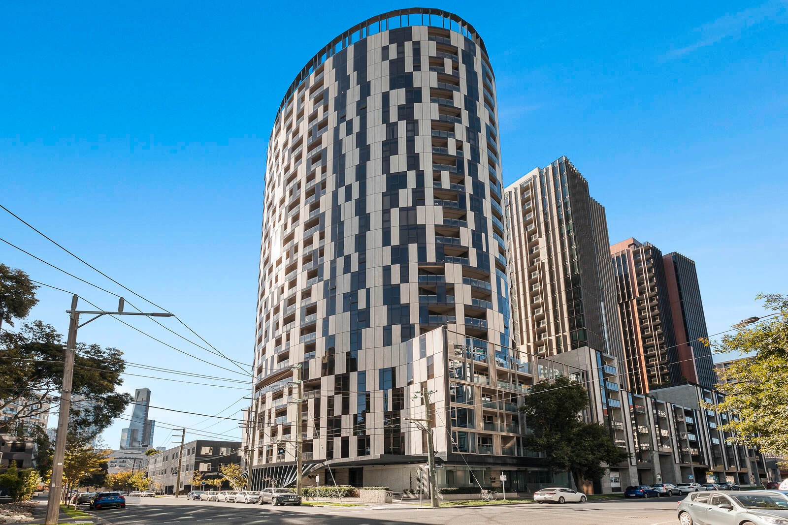 Property Gallery Thumbnail 2