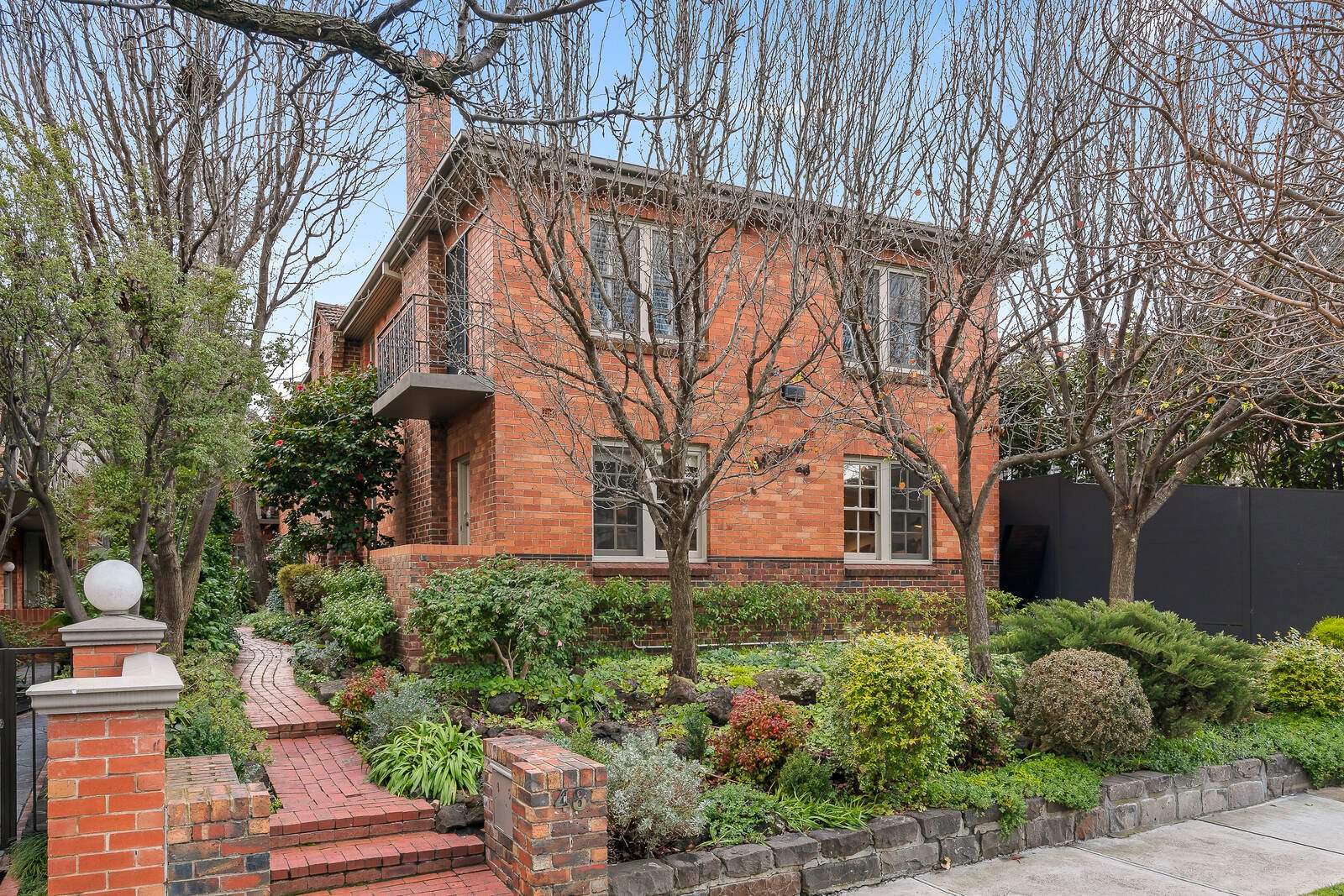 Property Gallery - Main Image