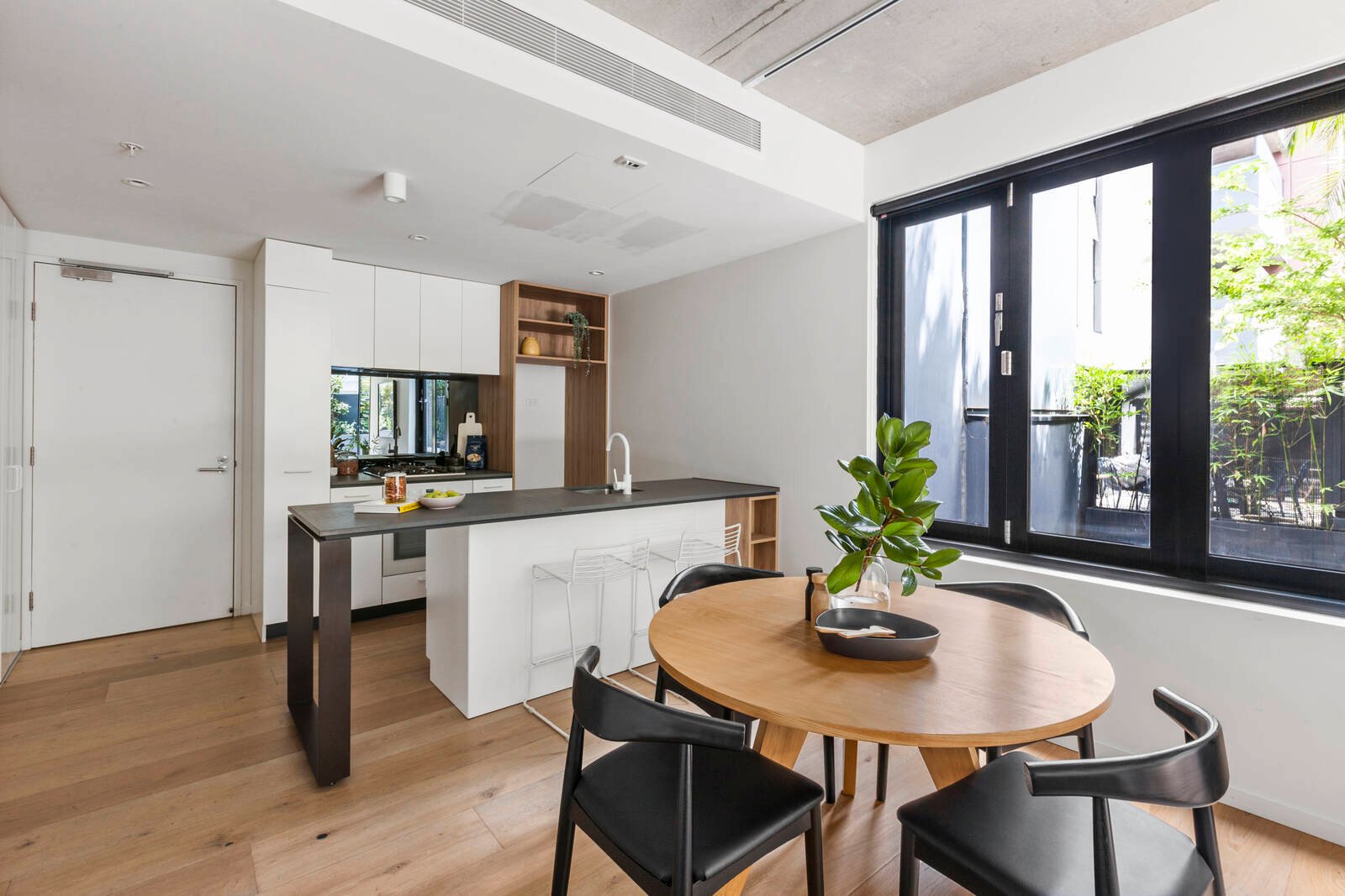Property Gallery Thumbnail 4