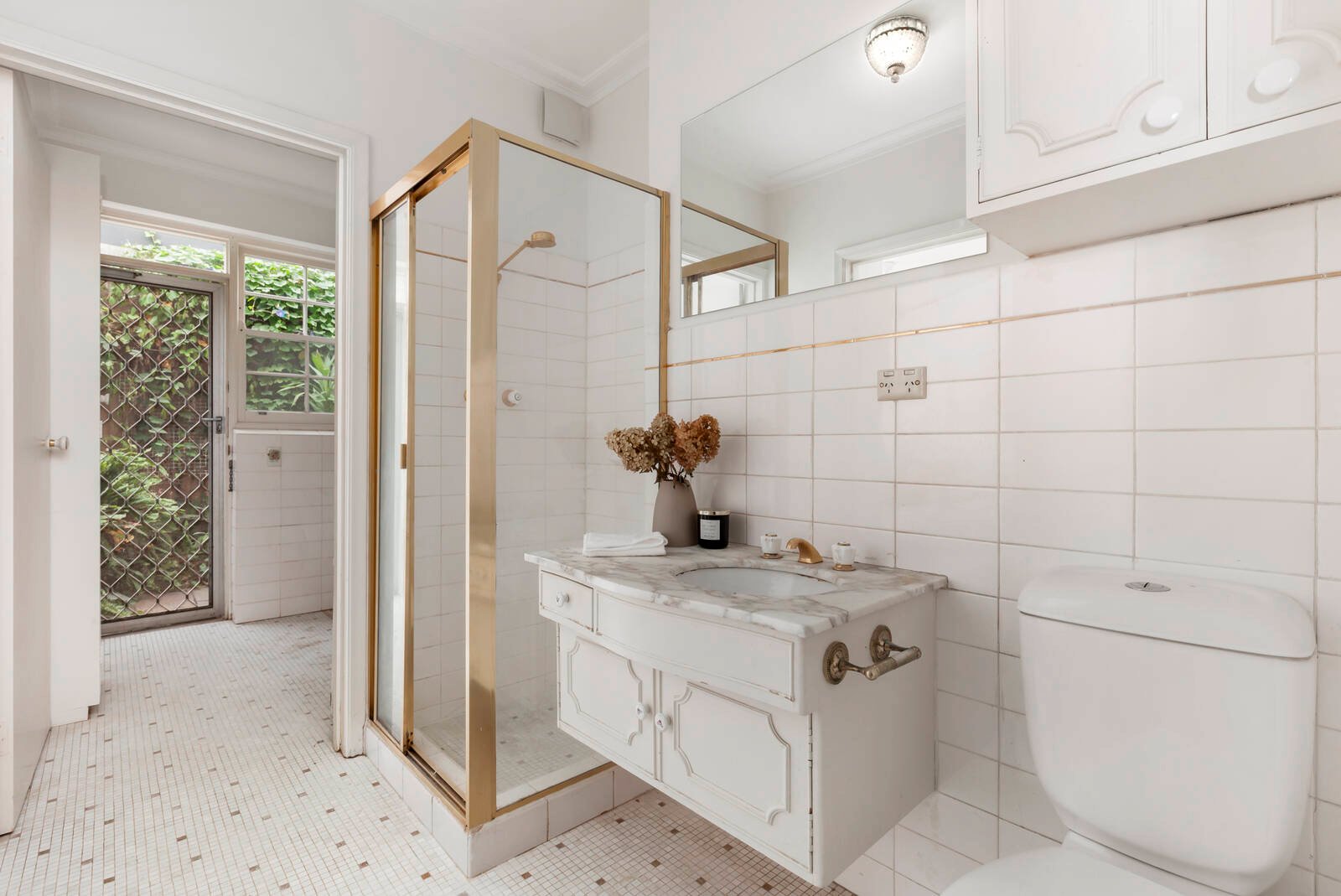 Property Gallery Thumbnail 12