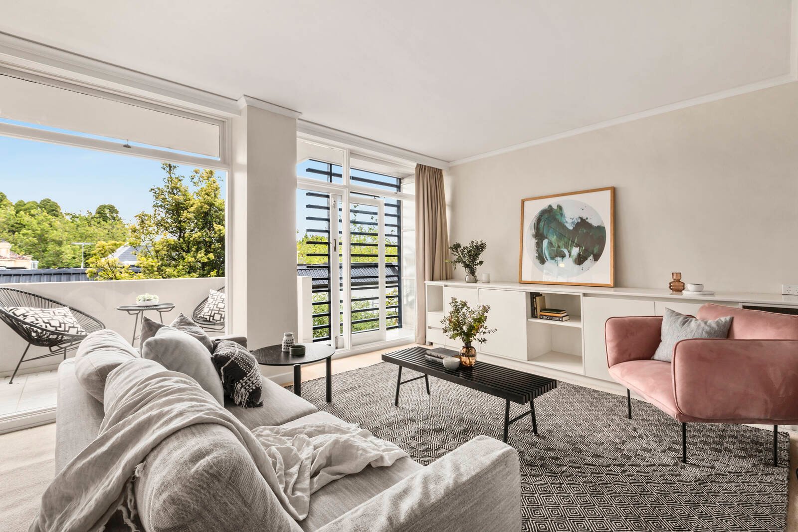 Property Gallery Thumbnail 2
