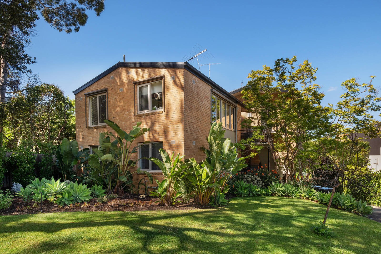 Property Gallery Thumbnail 4