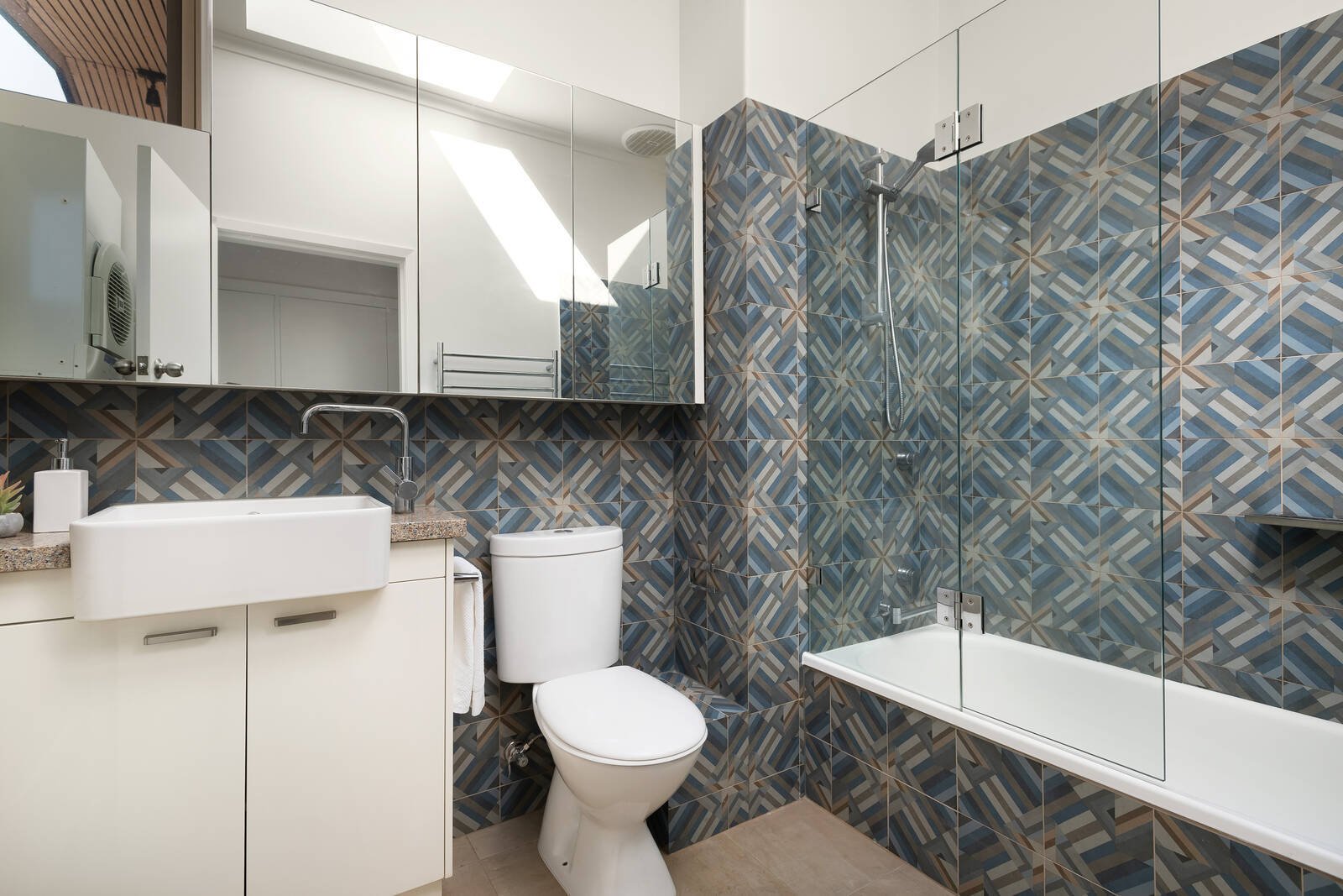 Property Gallery Thumbnail 8
