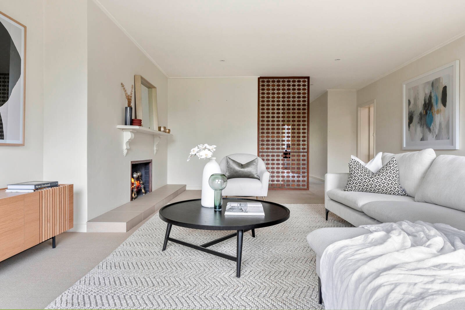 Property Gallery Thumbnail 6
