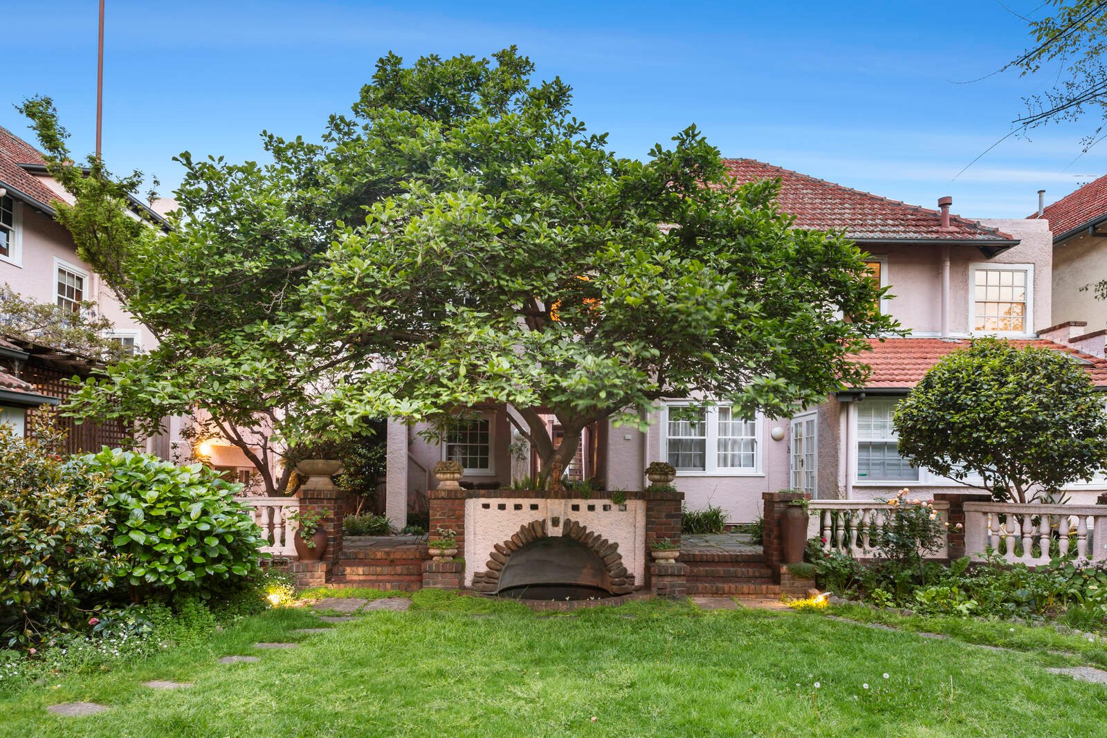 Property Gallery - Main Image
