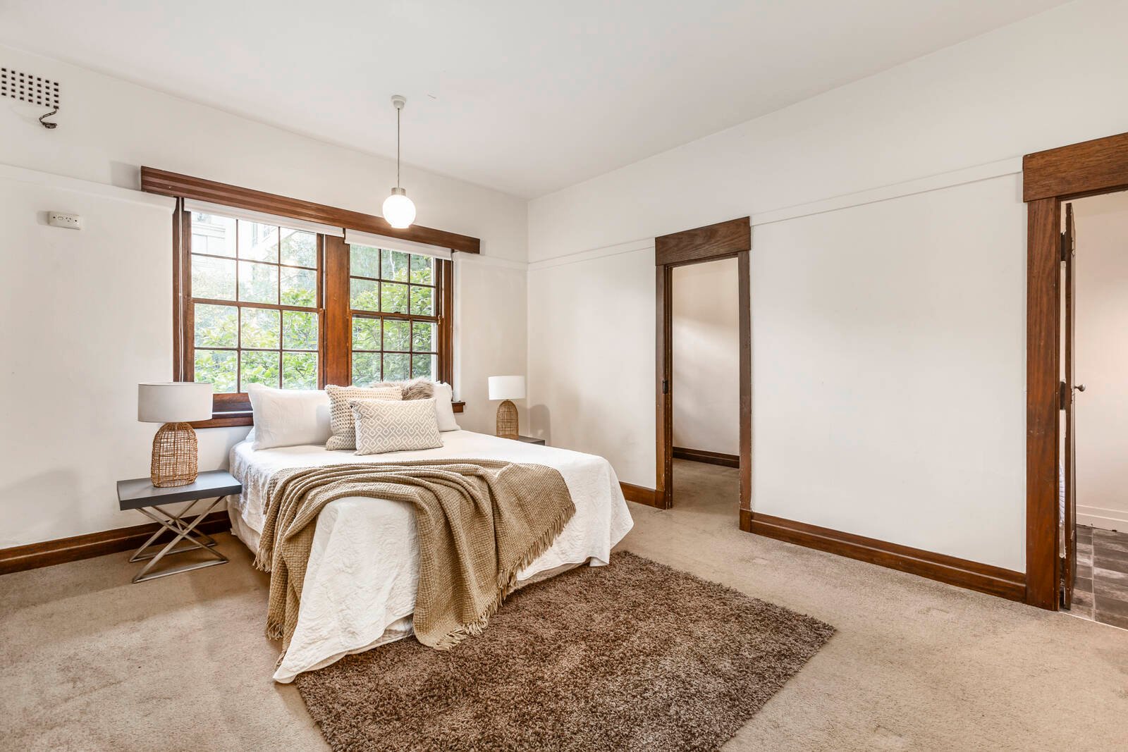 Property Gallery Thumbnail 6