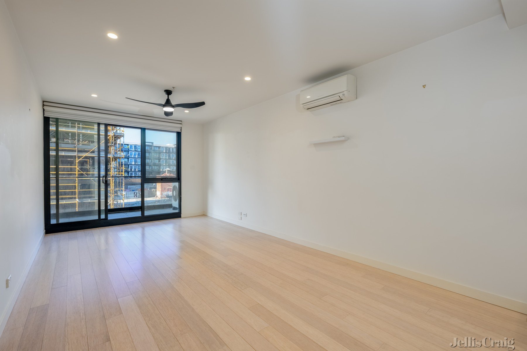B210/55 John Street, Brunswick East image 2
