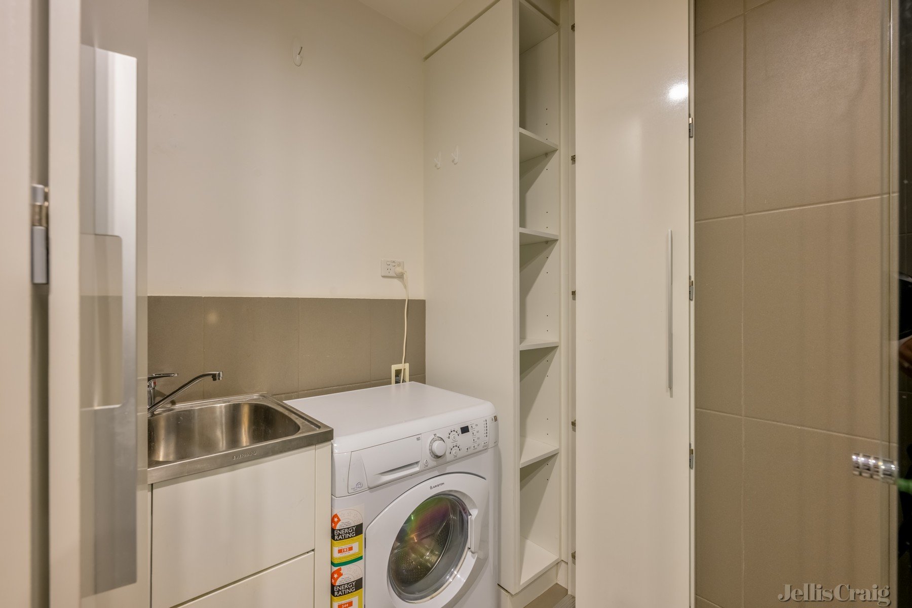 B210/55 John Street, Brunswick East image 5