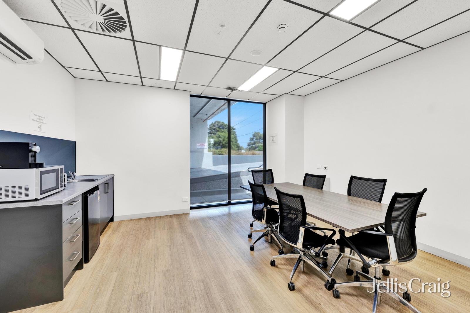 b21/93a Heatherdale Road, Ringwood image 5