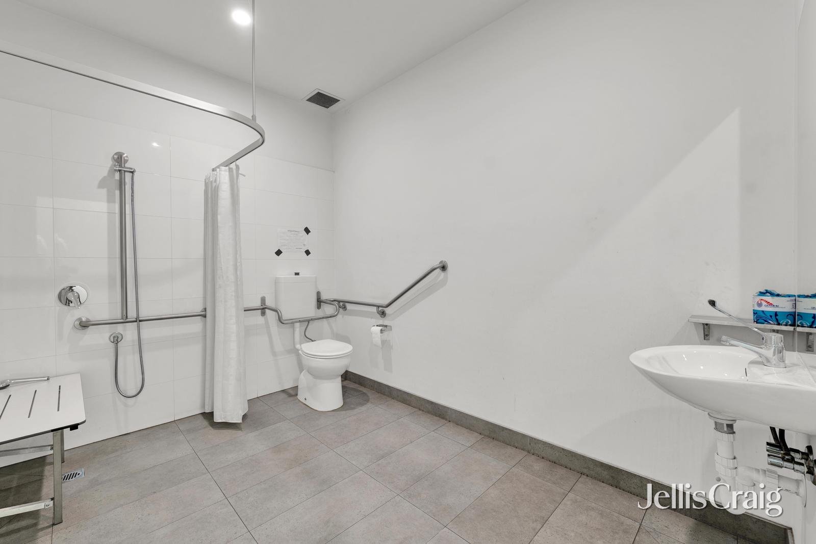 b21/93a Heatherdale Road, Ringwood image 6