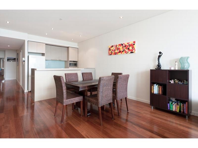 B402,84 Bay Street, Port Melbourne image 3