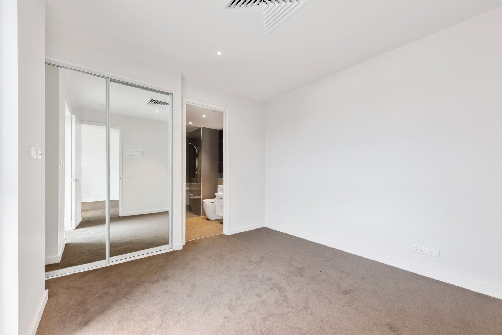 B404/37 Burgundy Street, Heidelberg image 2
