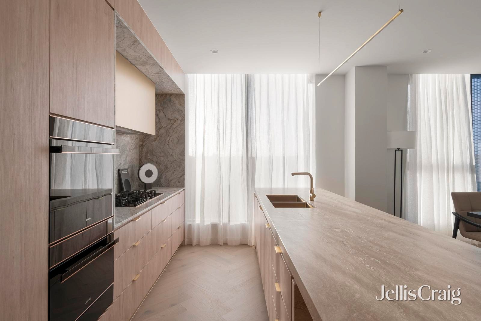 B602/27 Paper Trail, Alphington image 2