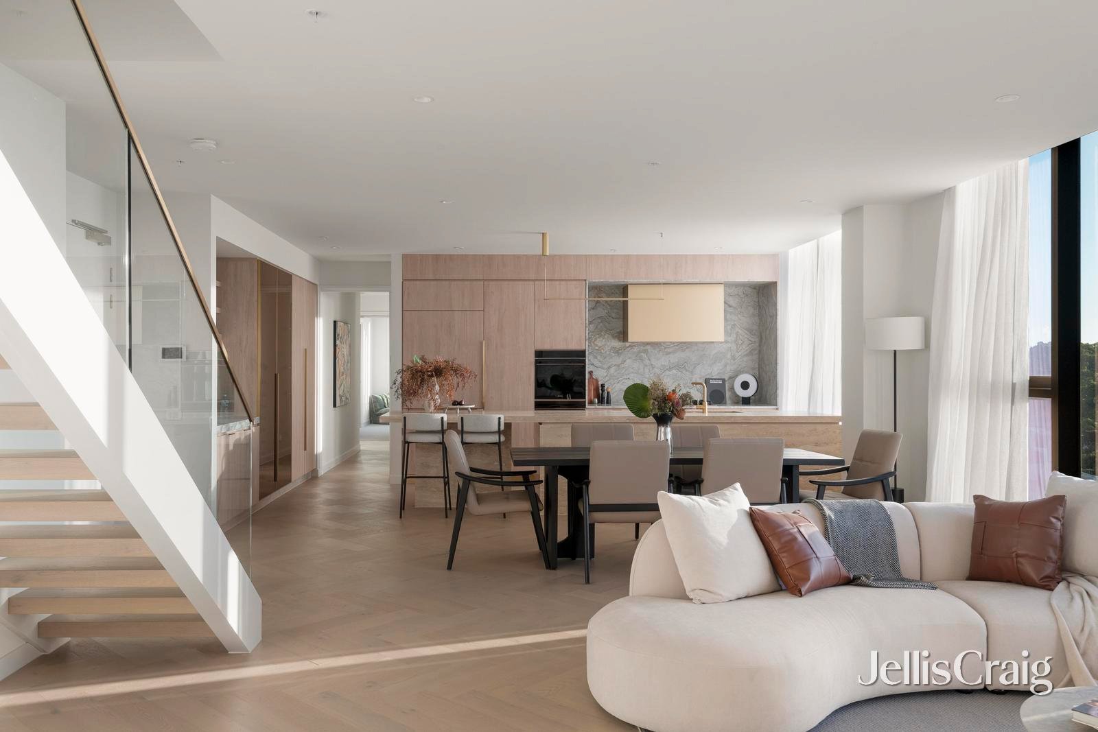 B602/27 Paper Trail, Alphington image 6