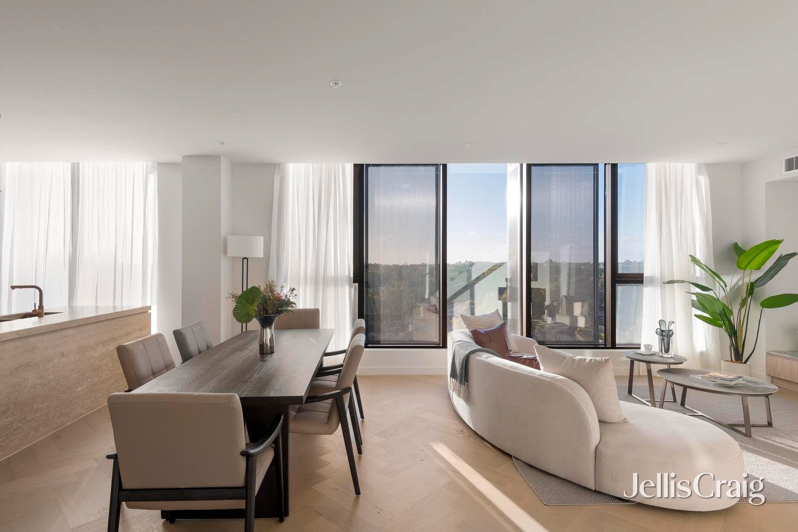 B602/27 Paper Trail, Alphington image 7