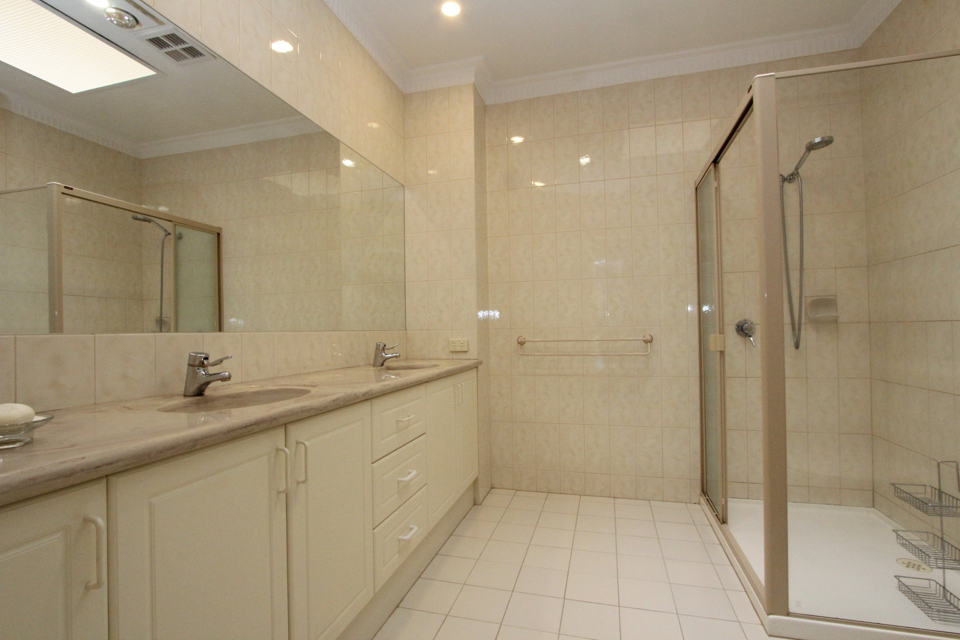 Property Gallery Thumbnail 10