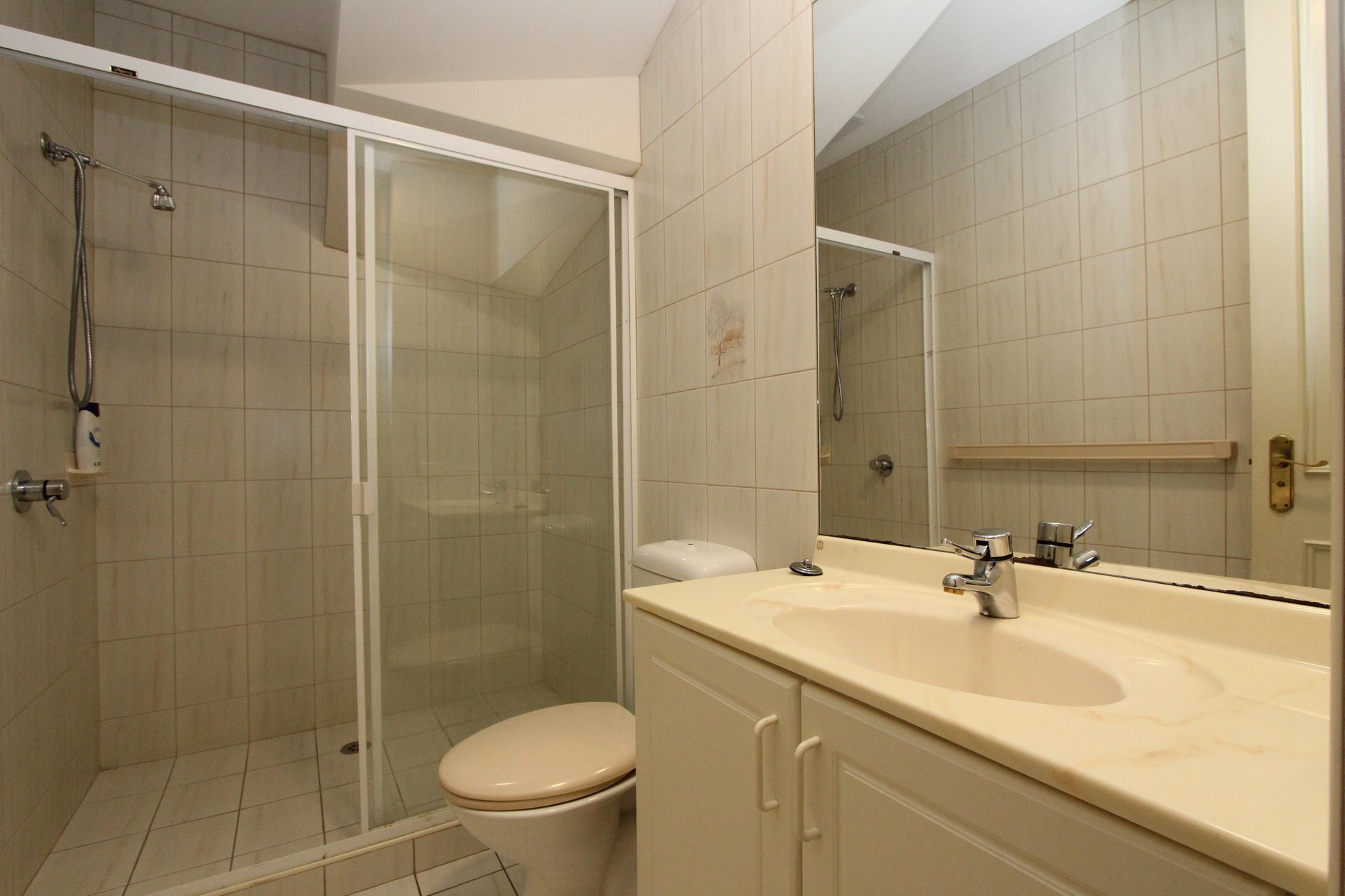 Property Gallery Thumbnail 11