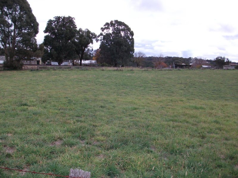 Chapel Street, Campbells Creek image 1