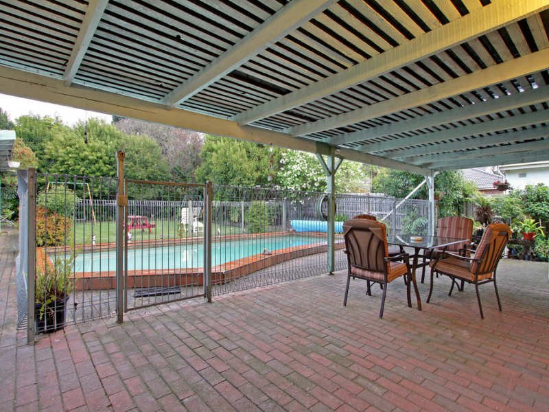 Contact Agent image 9