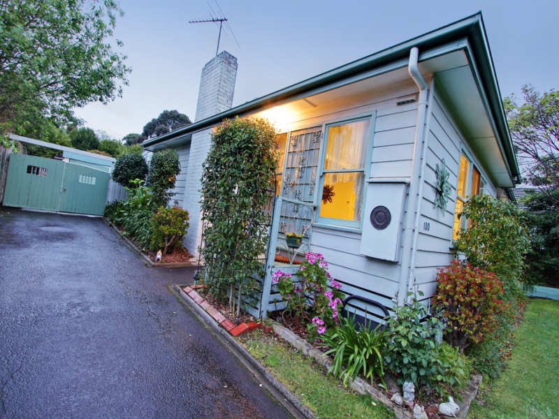 Contact Agent image 11