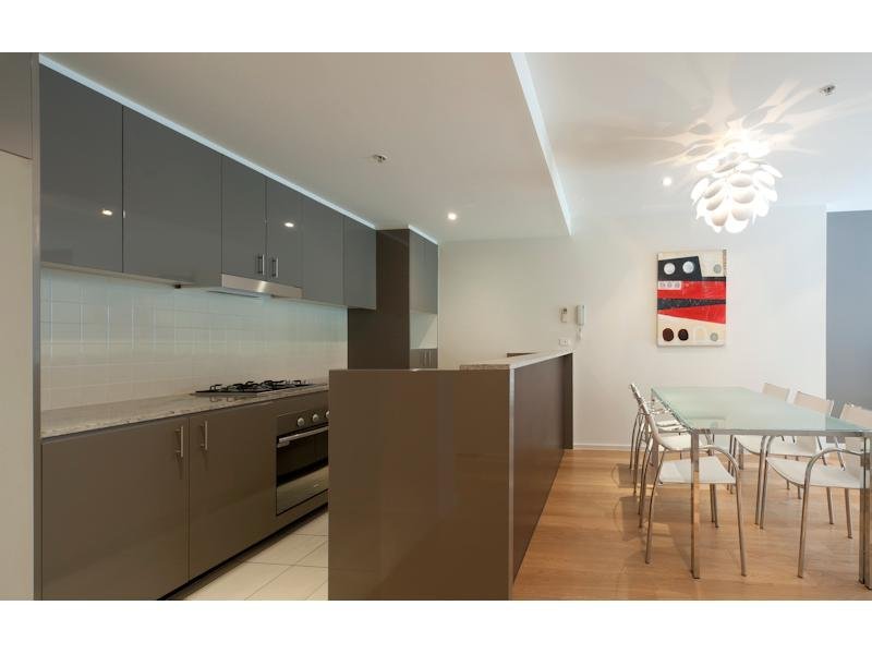 D101,52 Nott Street, Port Melbourne image 2