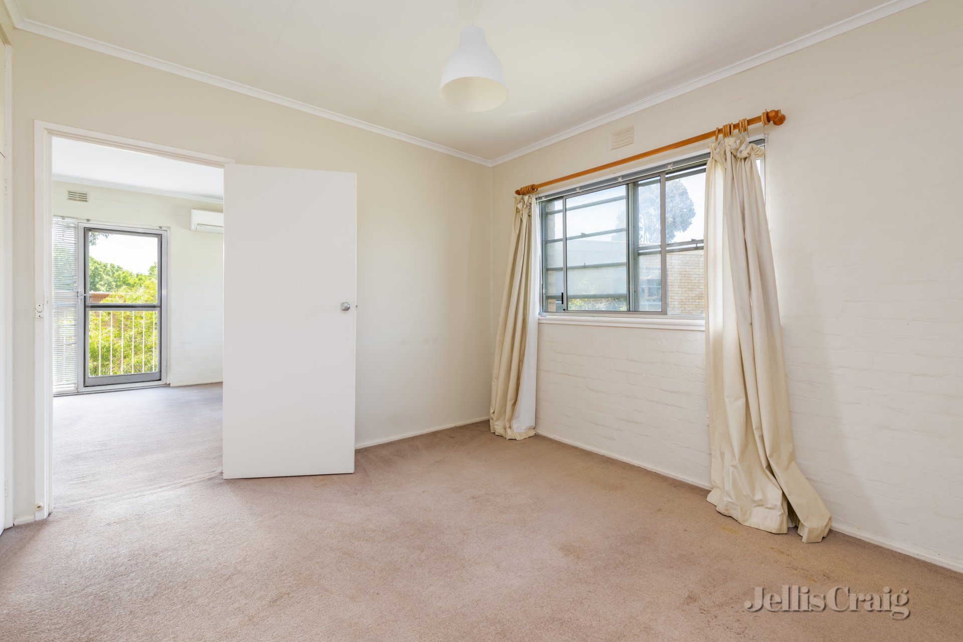E22/140 Arden Street, North Melbourne image 2