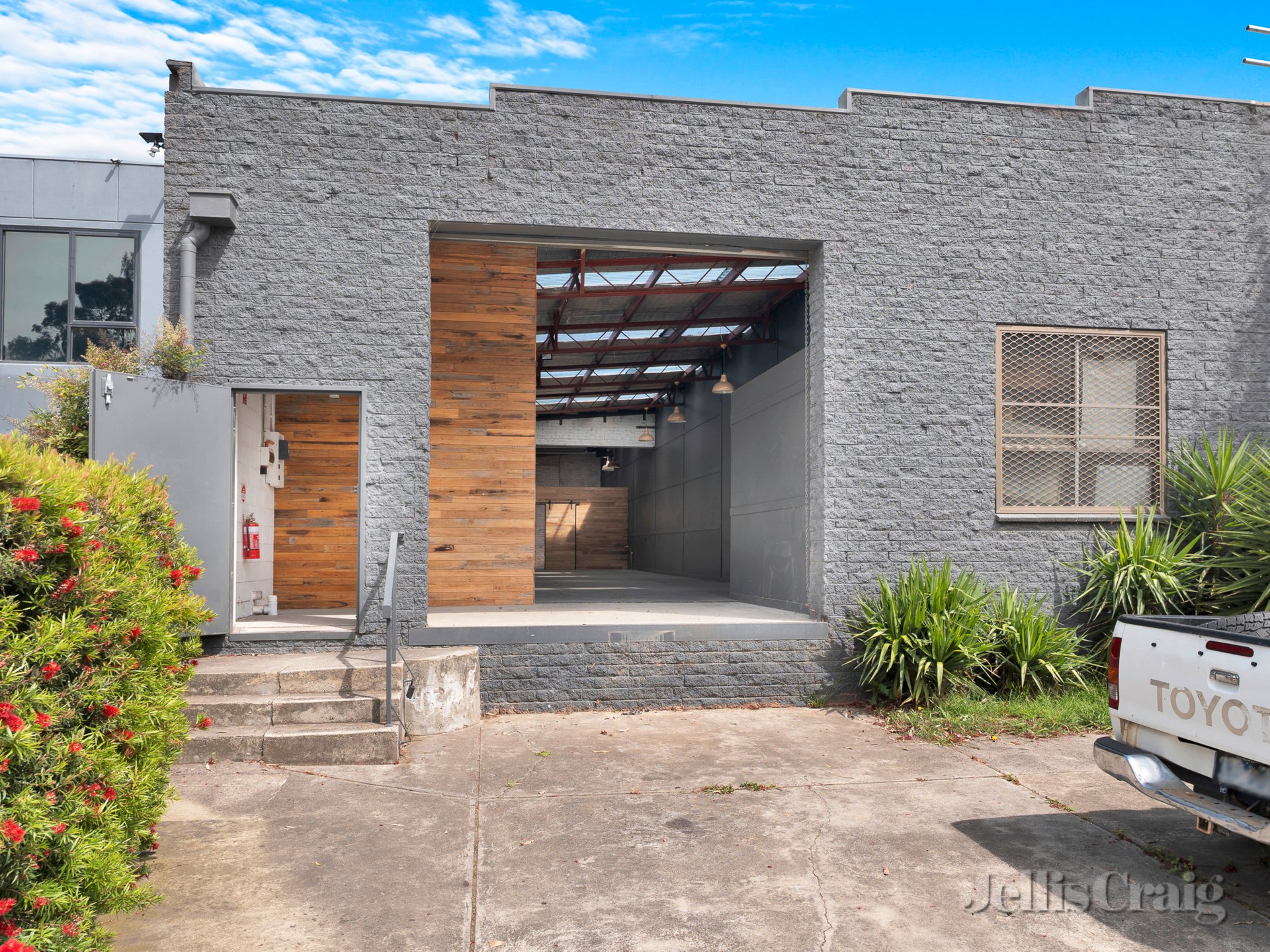 Factory 3/20-22 Elizabeth Street, Diamond Creek image 1