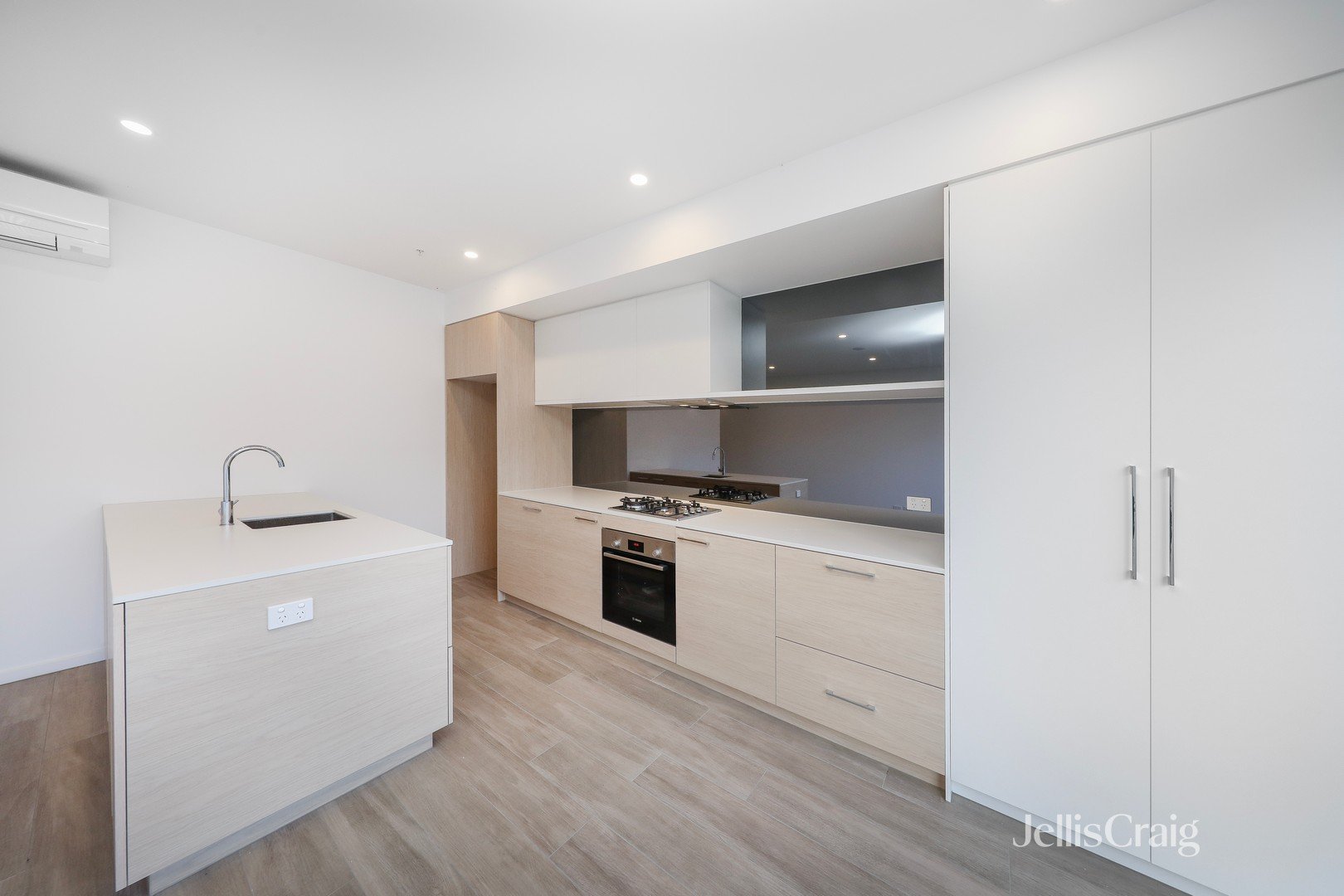 G01/11 Bent Street, Altona image 4