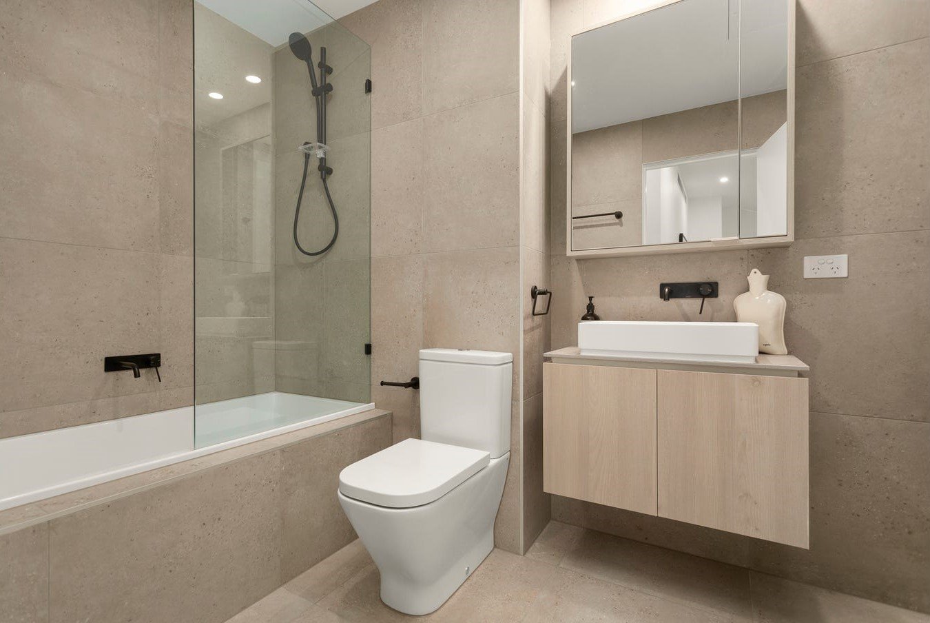 G01/111 Nott Street, Port&nbsp;Melbourne image 2