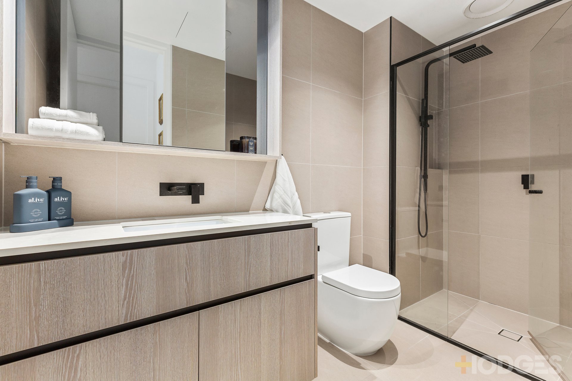 G01 / 214 Bay Road Sandringham