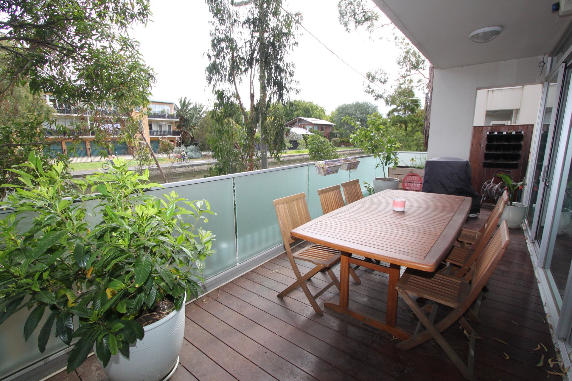 Property Gallery Thumbnail 8