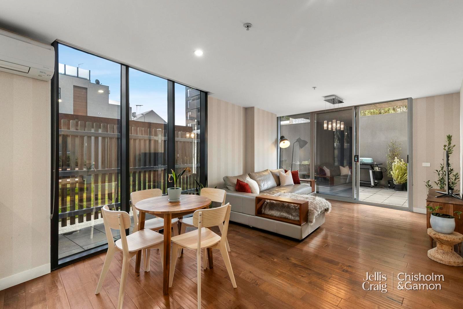G02/101 Bay Street, Port Melbourne image 2