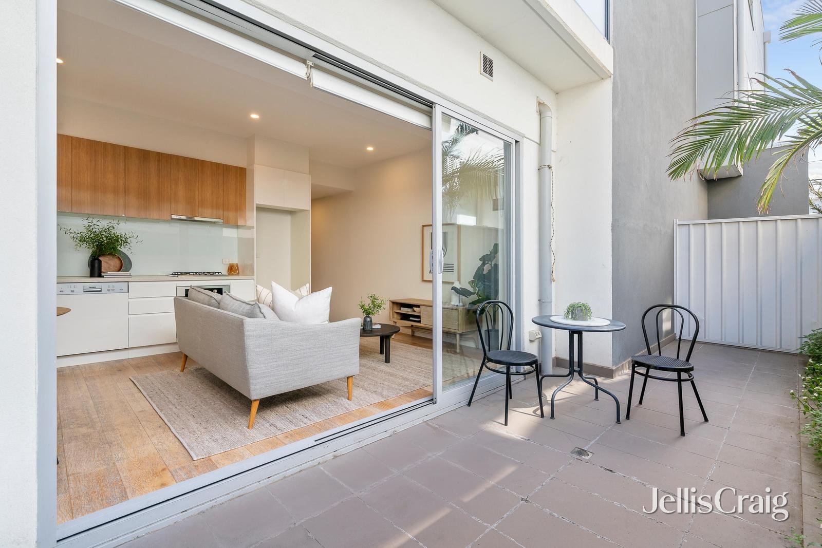 G02/148 Brunswick Road, Brunswick image 2