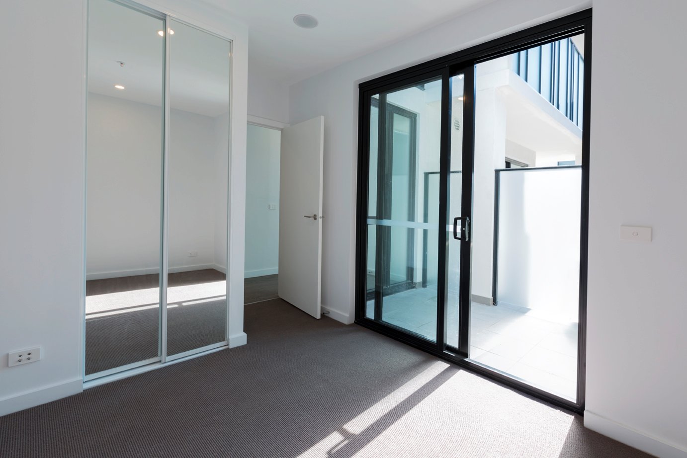 Property Gallery Thumbnail 5