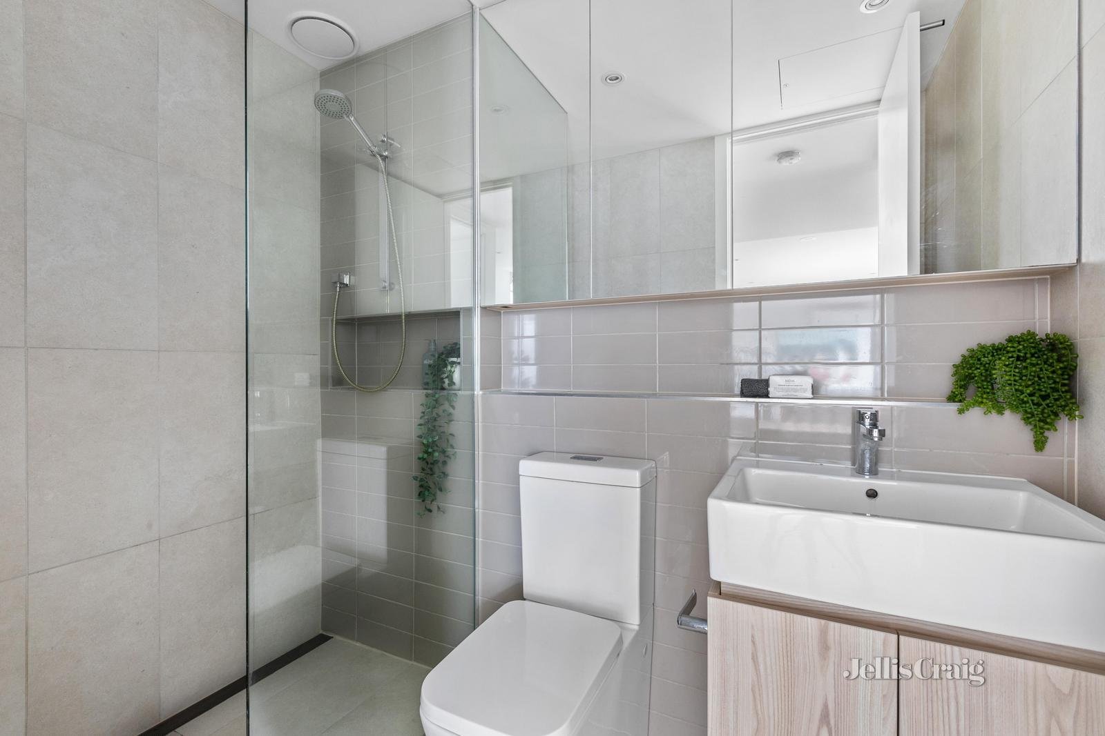 G02/342 Whitehorse Road, Balwyn image 4