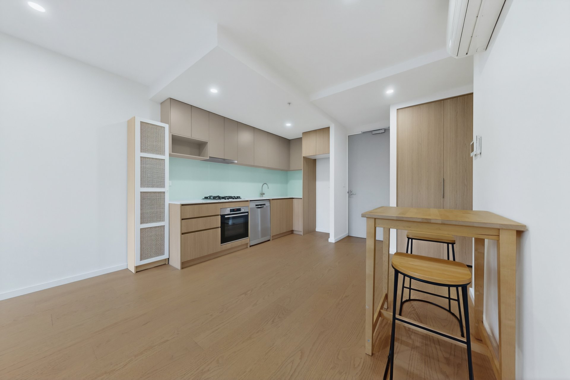 G03/1090 Nepean Highway, Highett image 4