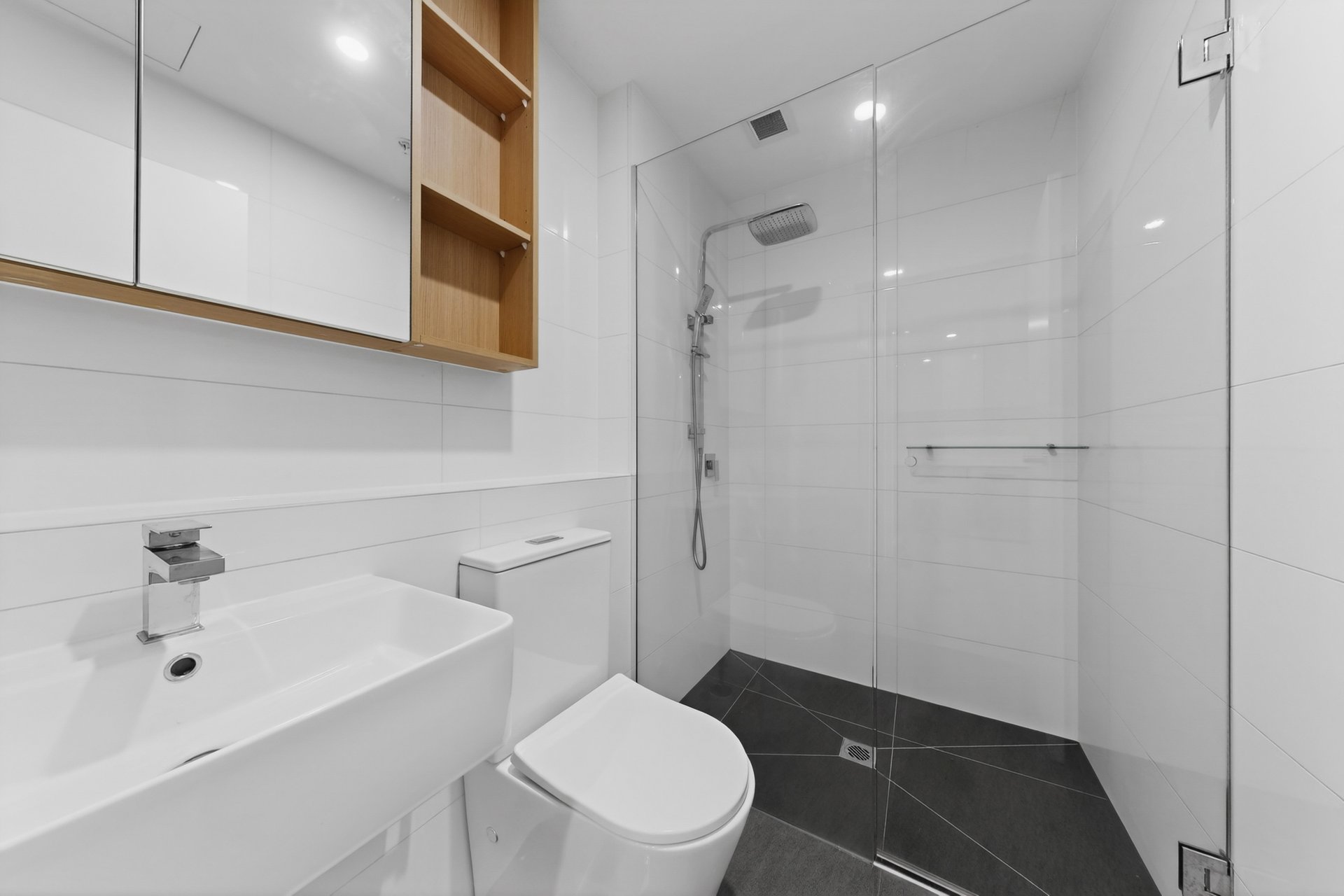 G03/1090 Nepean Highway, Highett image 10