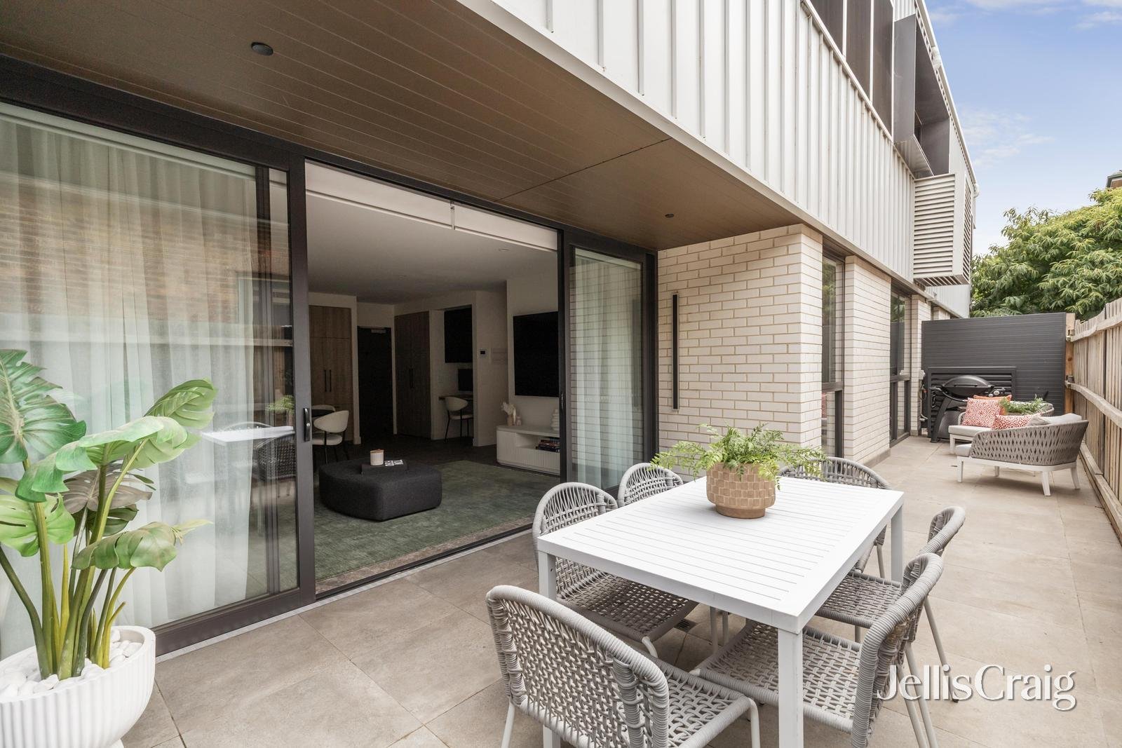 G03/13 High Street, Prahran image 2