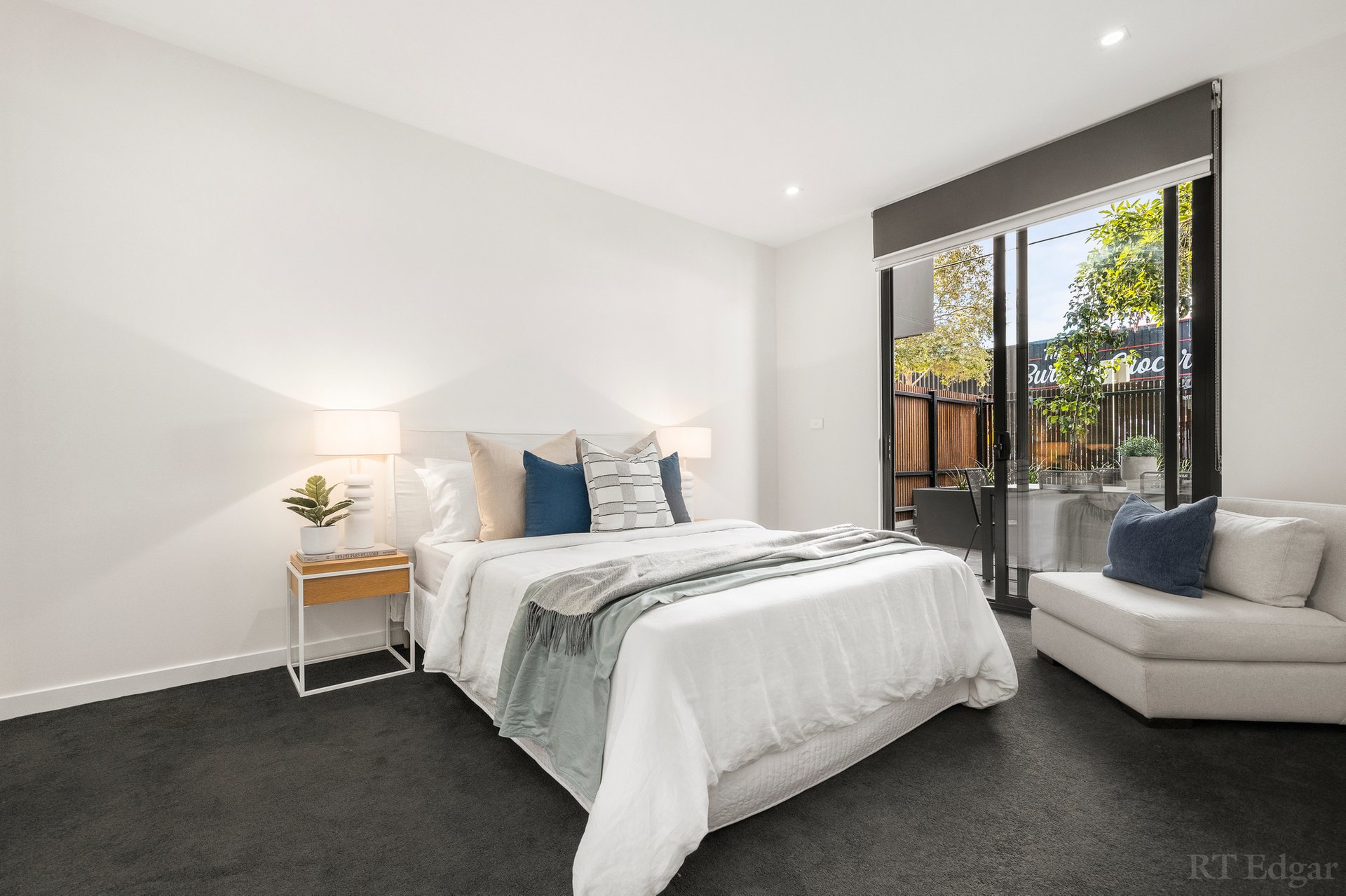 Property Gallery Thumbnail 6