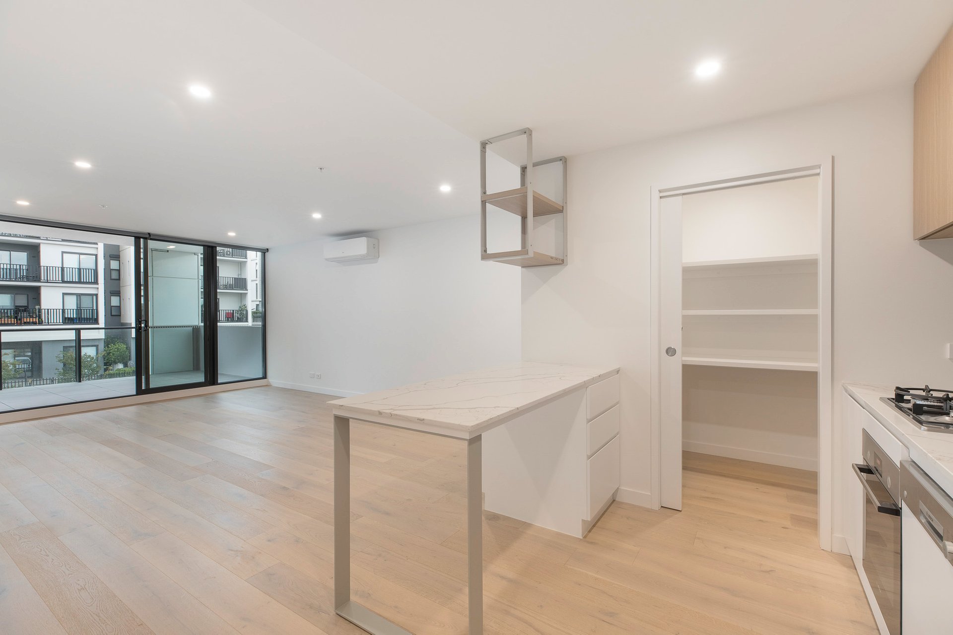 Property Gallery - Main Image