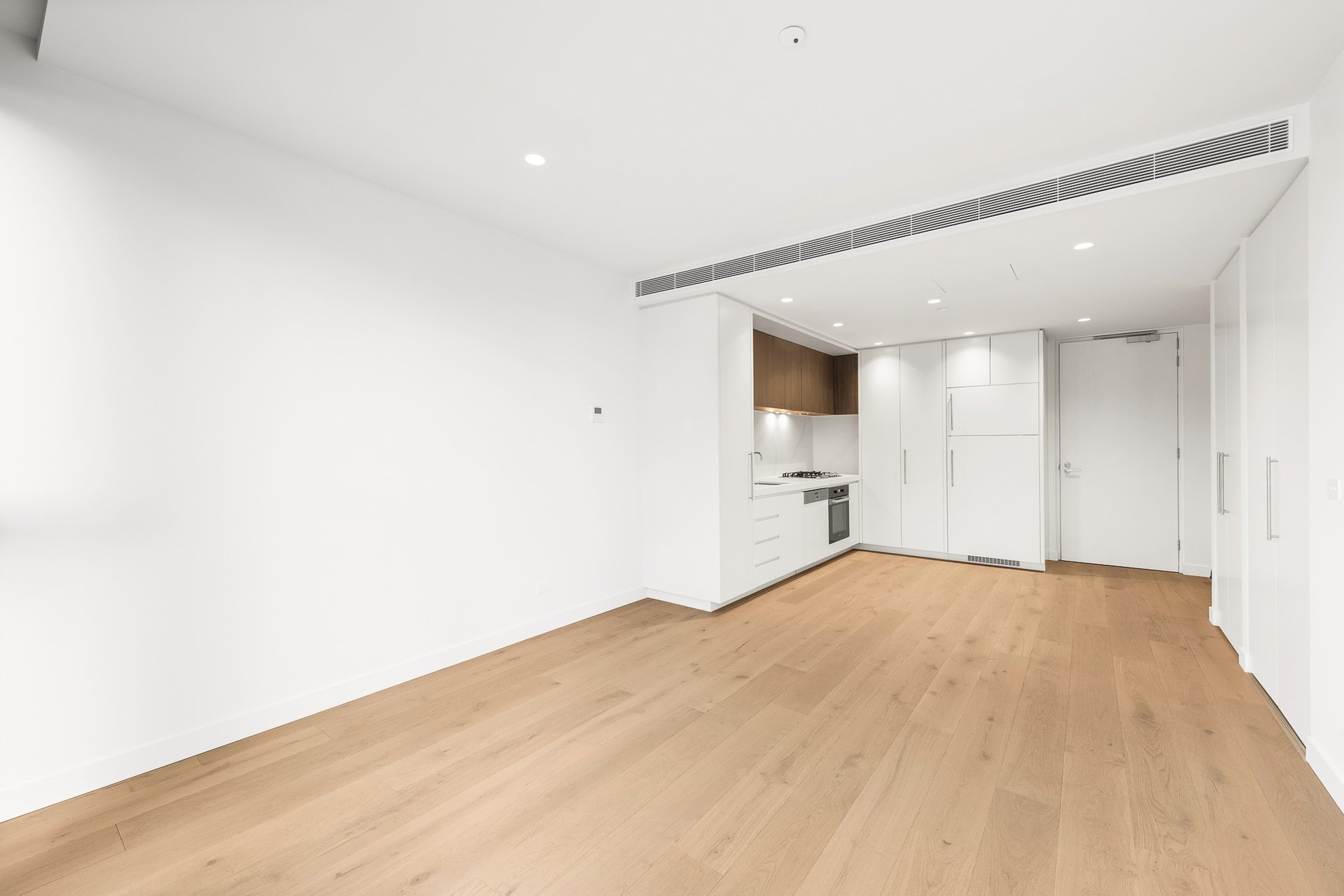 Property Gallery Thumbnail 6
