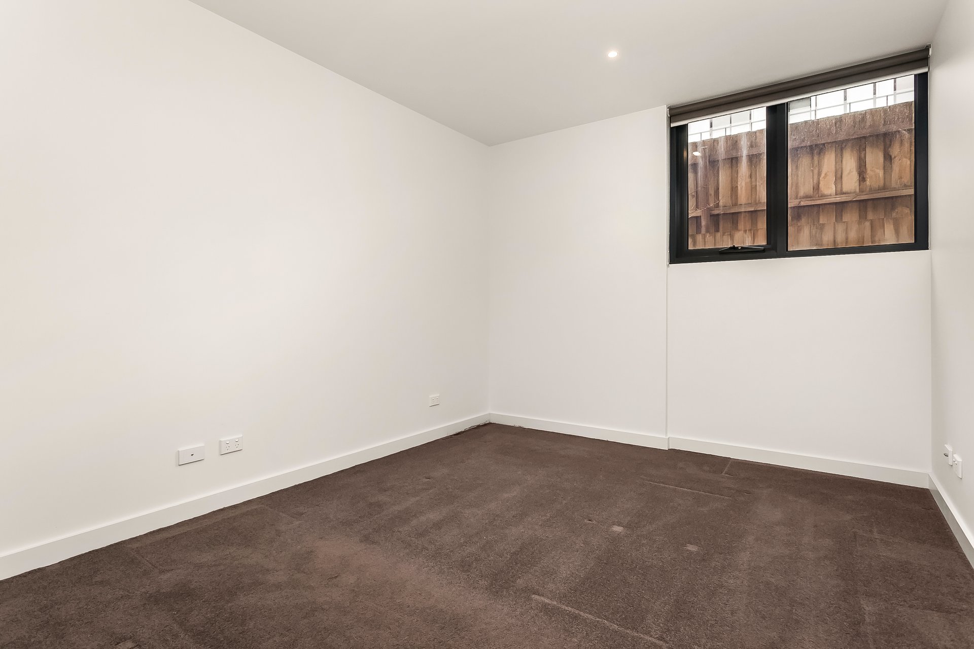 Property Gallery Thumbnail 2