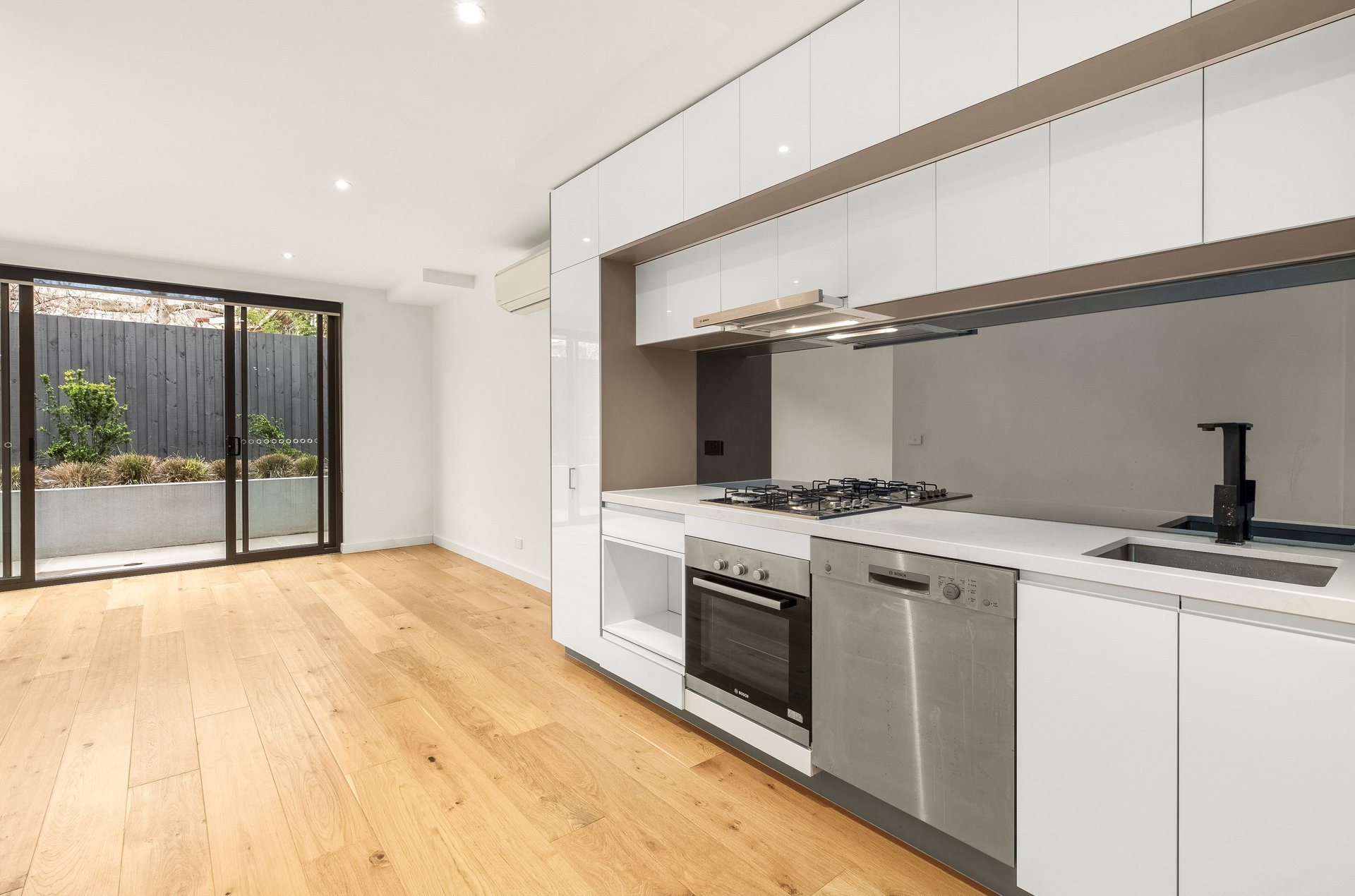 Property Gallery Thumbnail 2