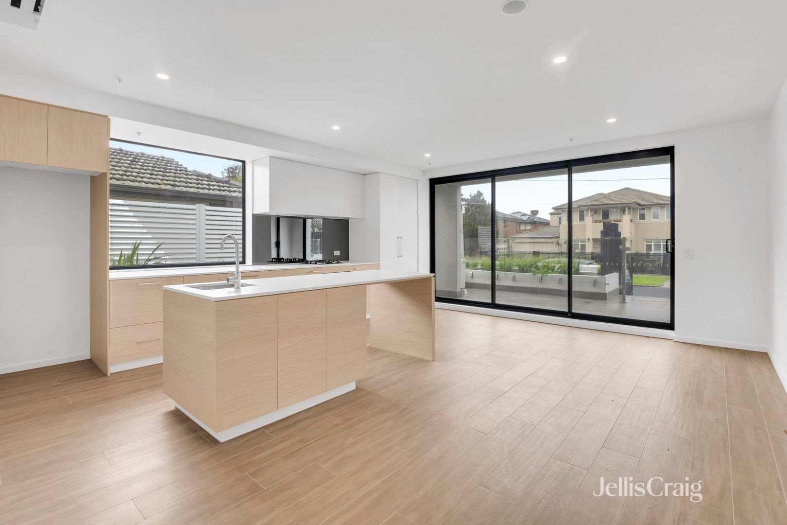 g04/11 Bent Street, Altona image 1